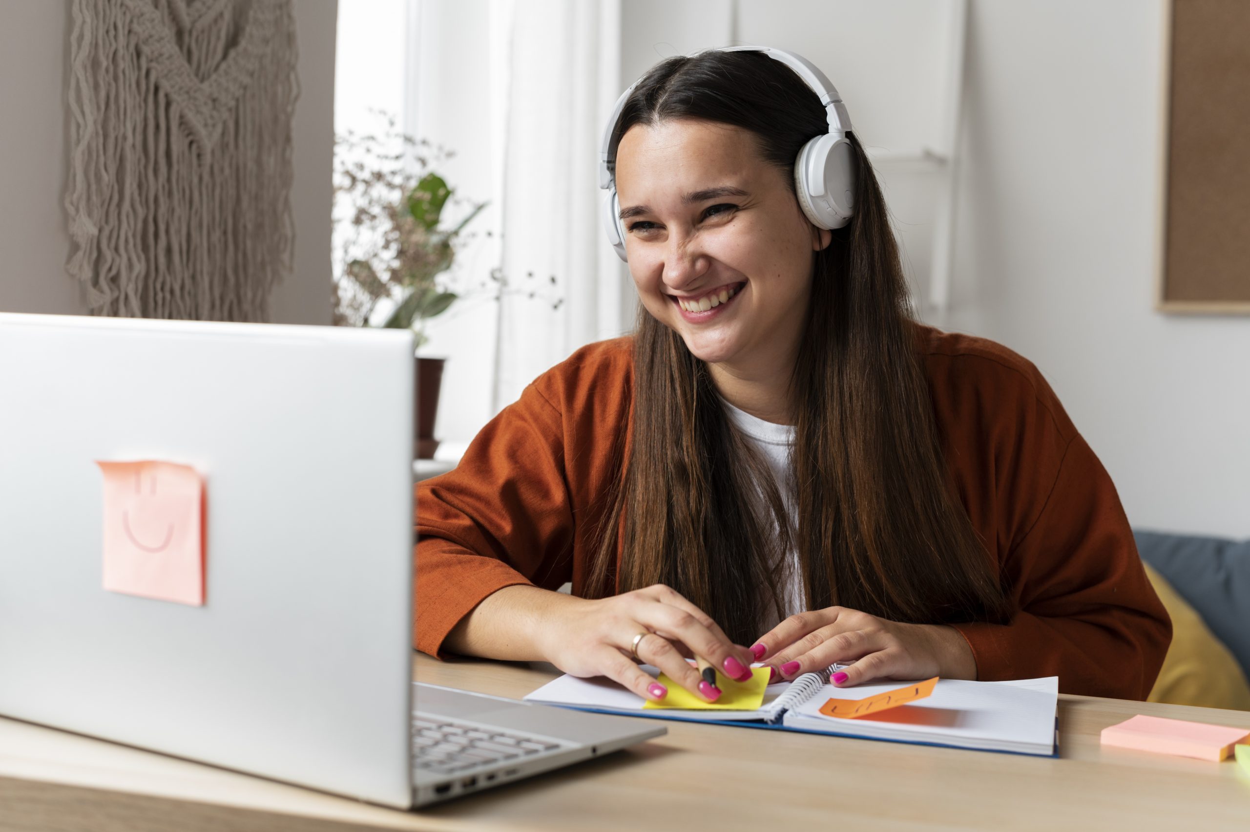 Cursos gratuitos e profissionais do SENAI para se destacar no mercado de trabalho